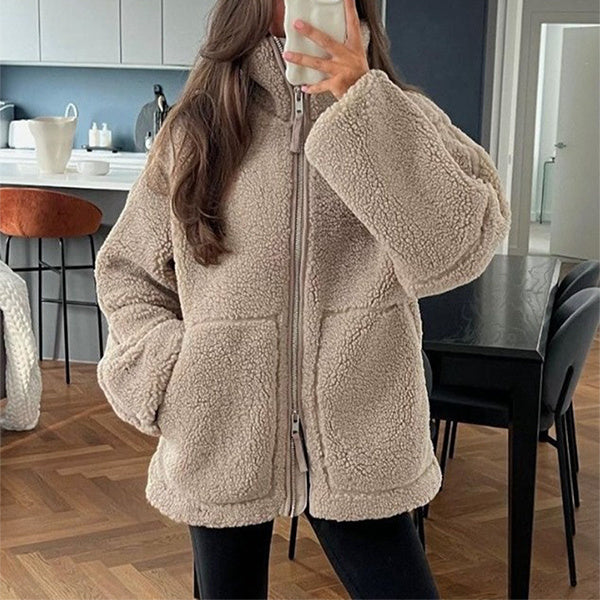 Veste Zip-Up  en Laine Mélangée – Élégance et Confort pour l’Hiver